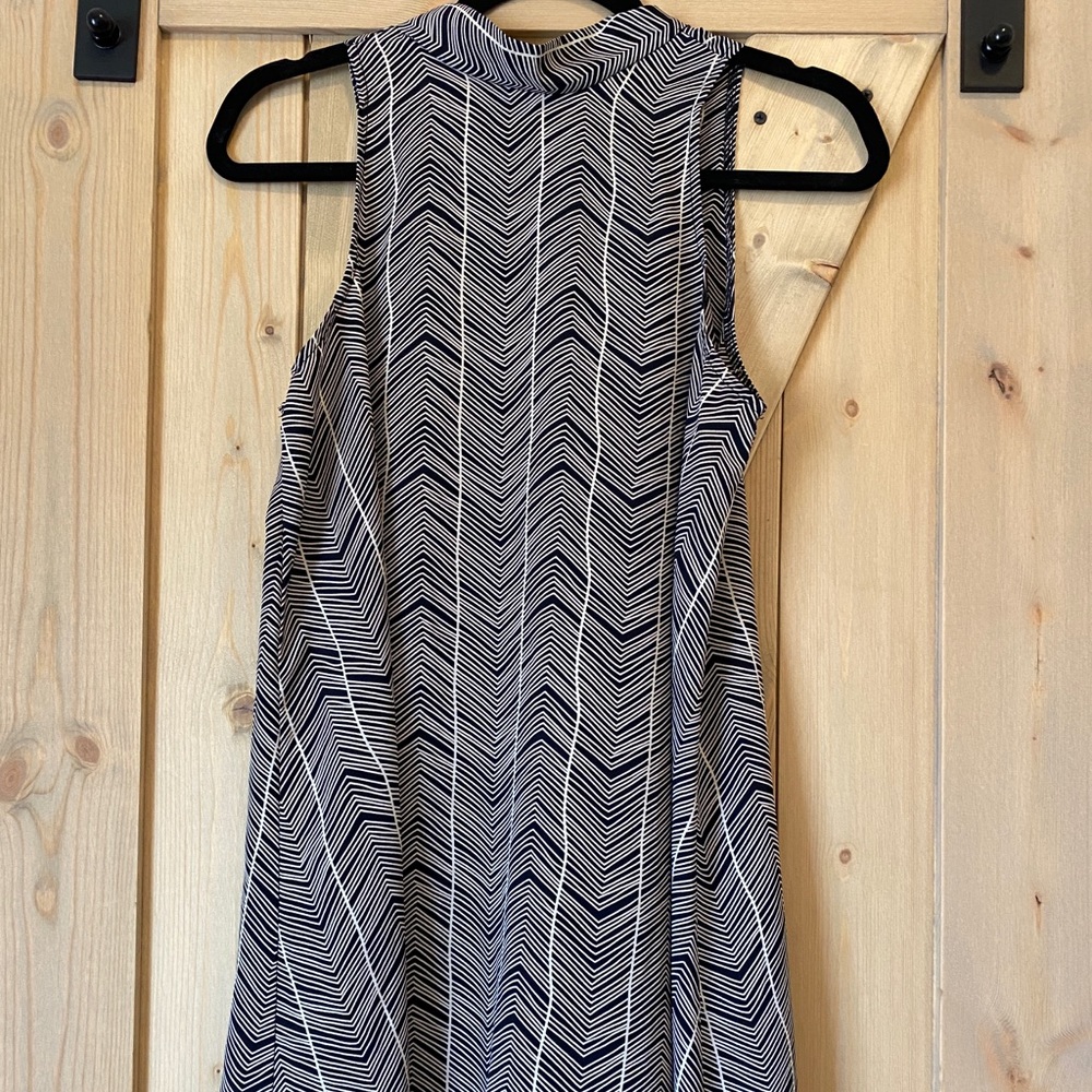 Neck tie flowy dress